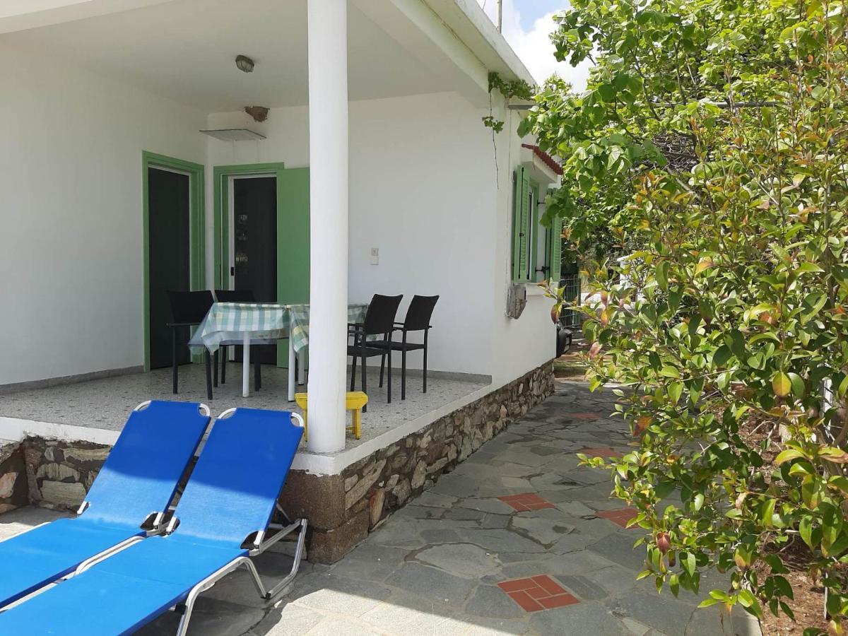 House Kokkalas On The Beach 피르가디키아 외부 사진